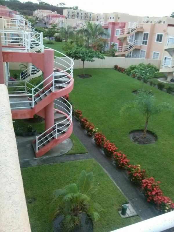 {"esp":"Solo un piso","ing":""}