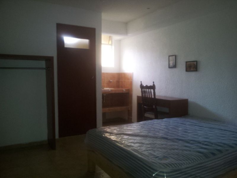 {"esp":"Habitaciones con Cama Matrimonial","ing":""}
