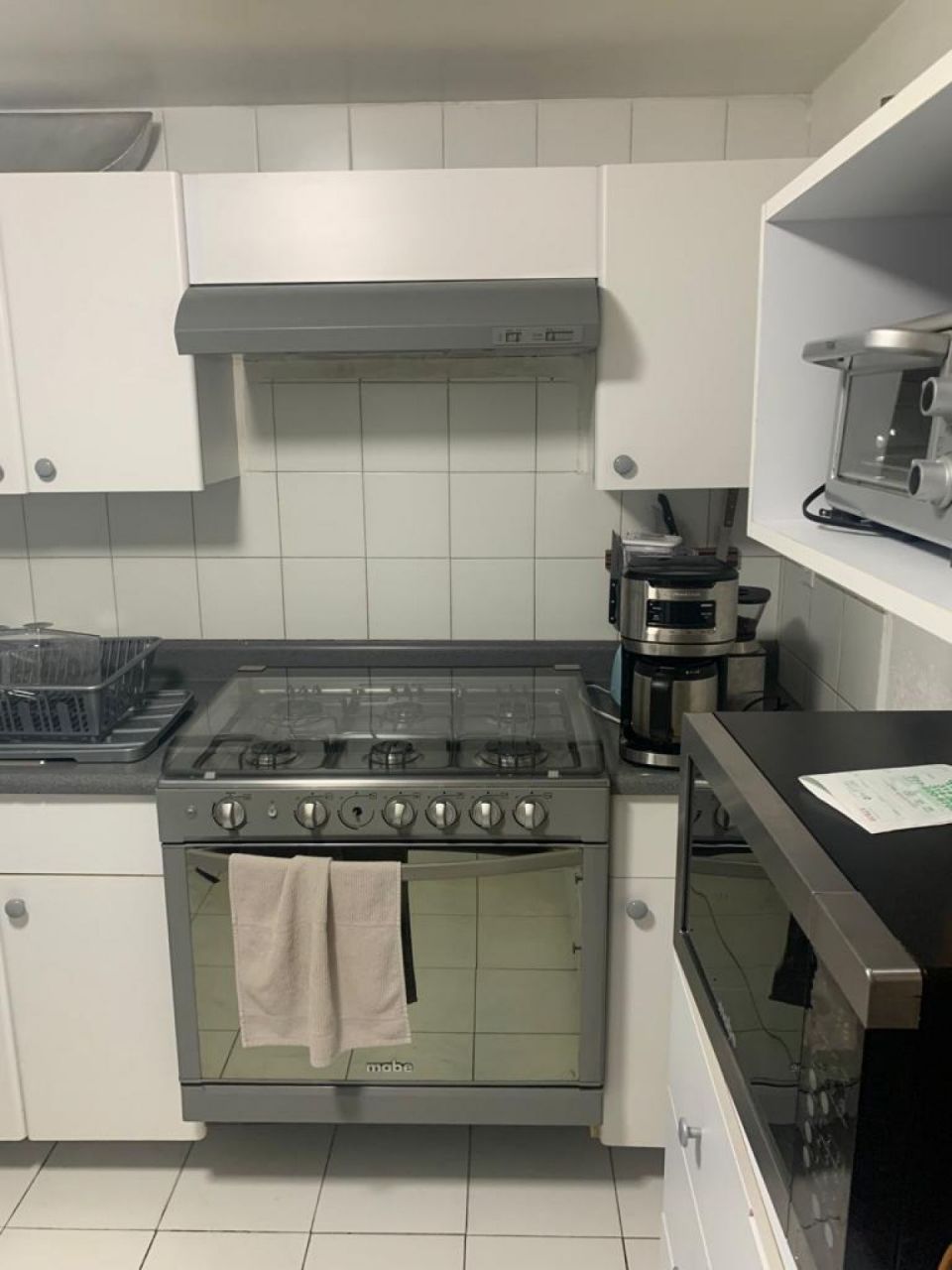 {"esp":"cocina equipada","ing":""}