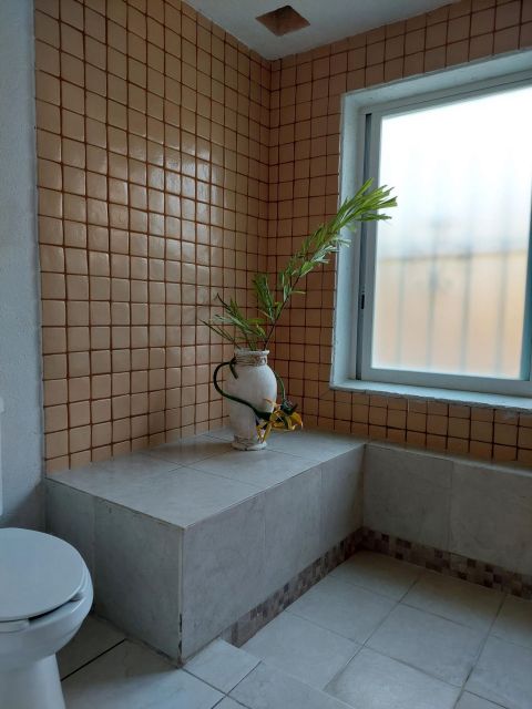 {